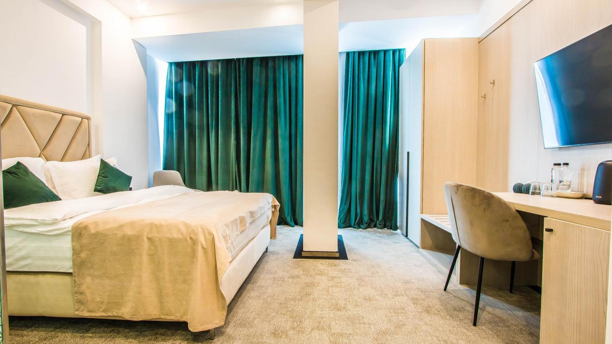 Central Carol Aparthotel 2 Bukarest Eksteriør billede