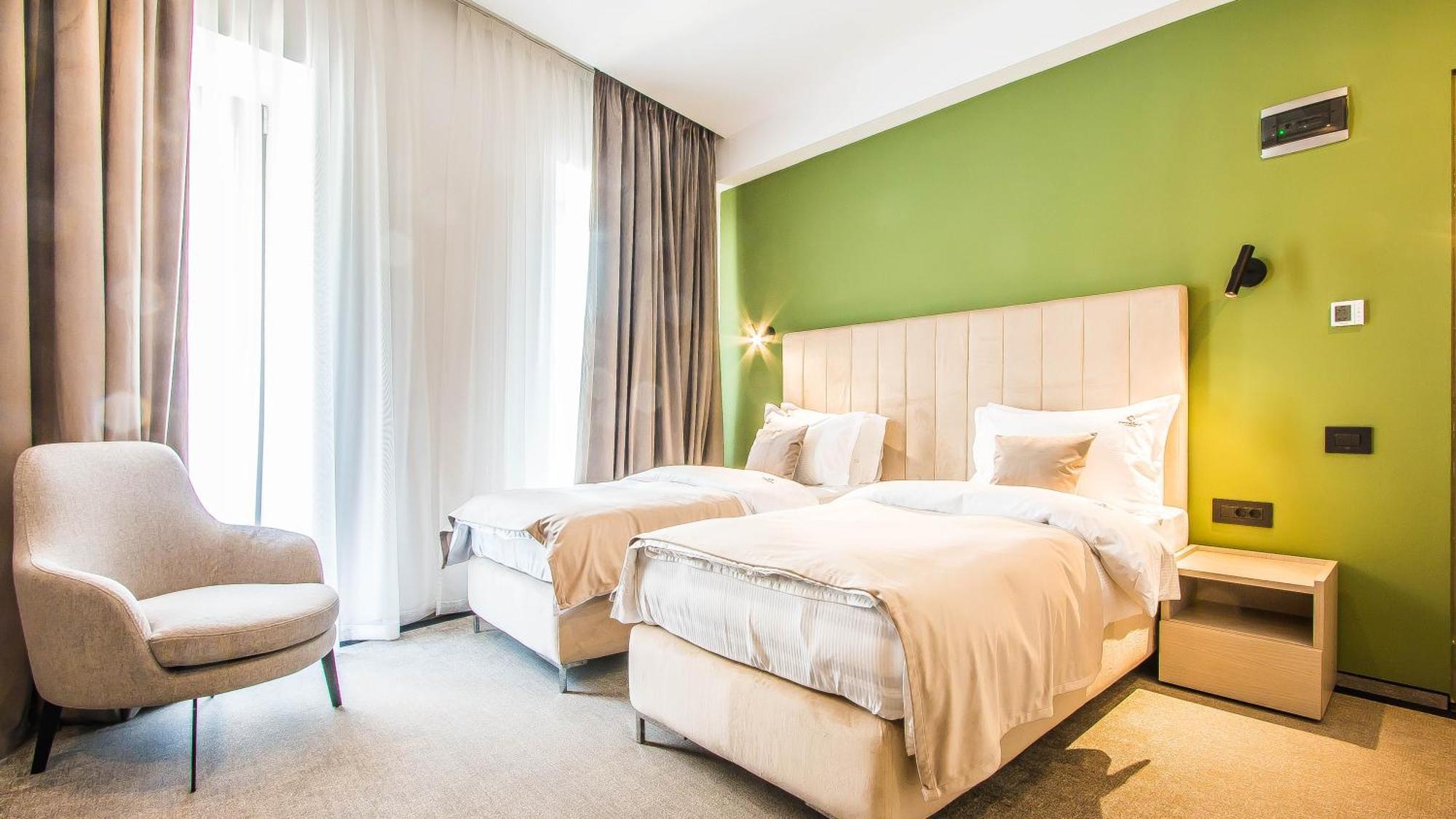 Central Carol Aparthotel 2 Bukarest Eksteriør billede